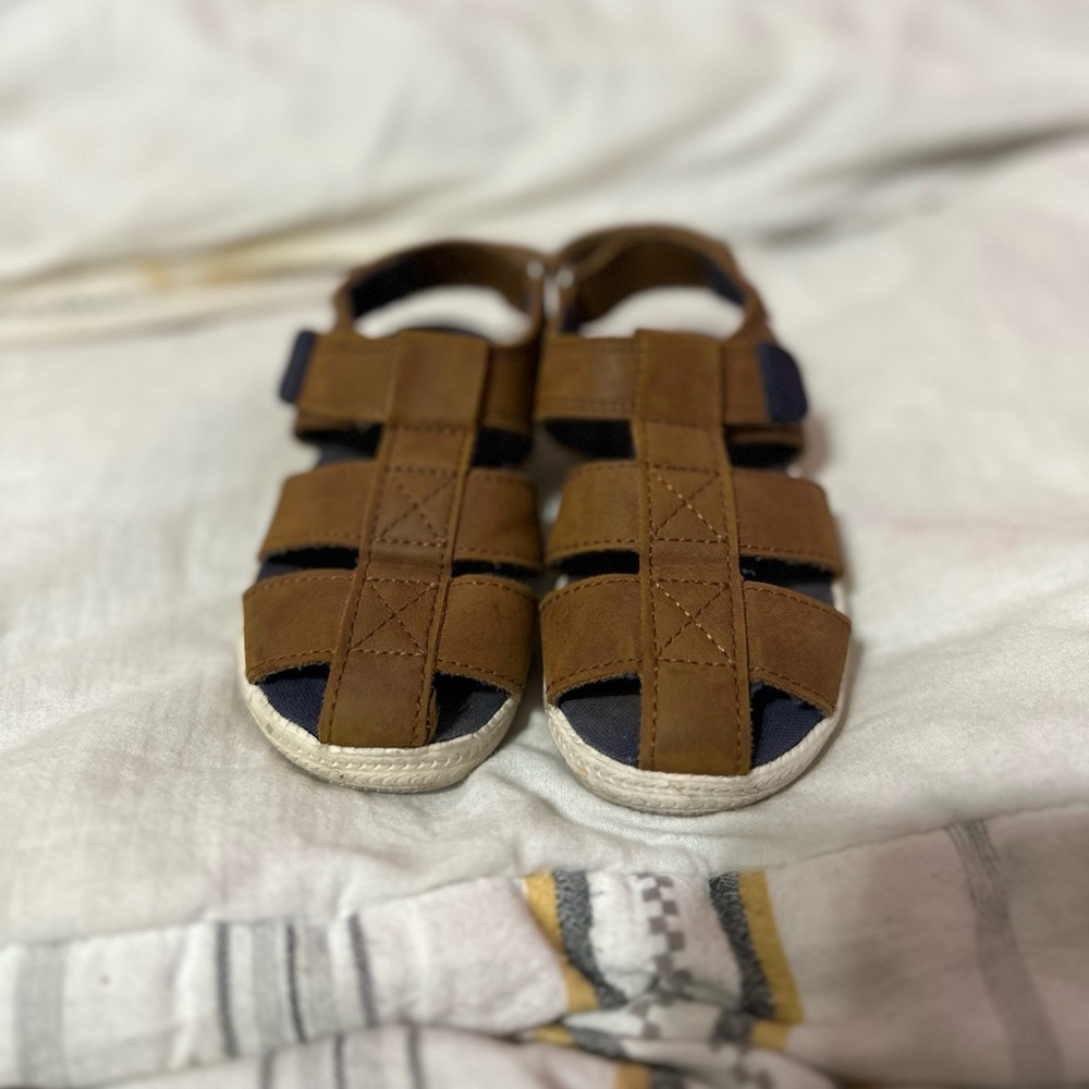 Boys Cat & Jack Sandals size 7